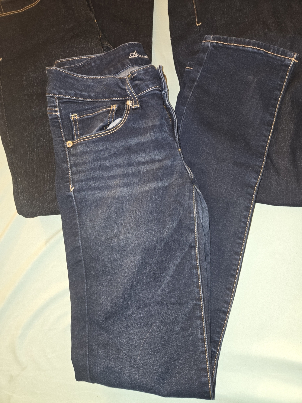 American Eagle Outfitters Women’s Dark Blue Skinny Jeans Bundle of 3. - Picture 6 of 7
